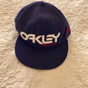 Oakley blue cap used good condition